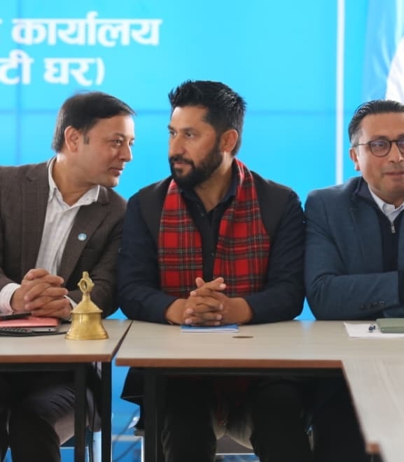 गणतन्त्रकै पक्षमा रास्वपा, संघीयता स्वीकार्ने